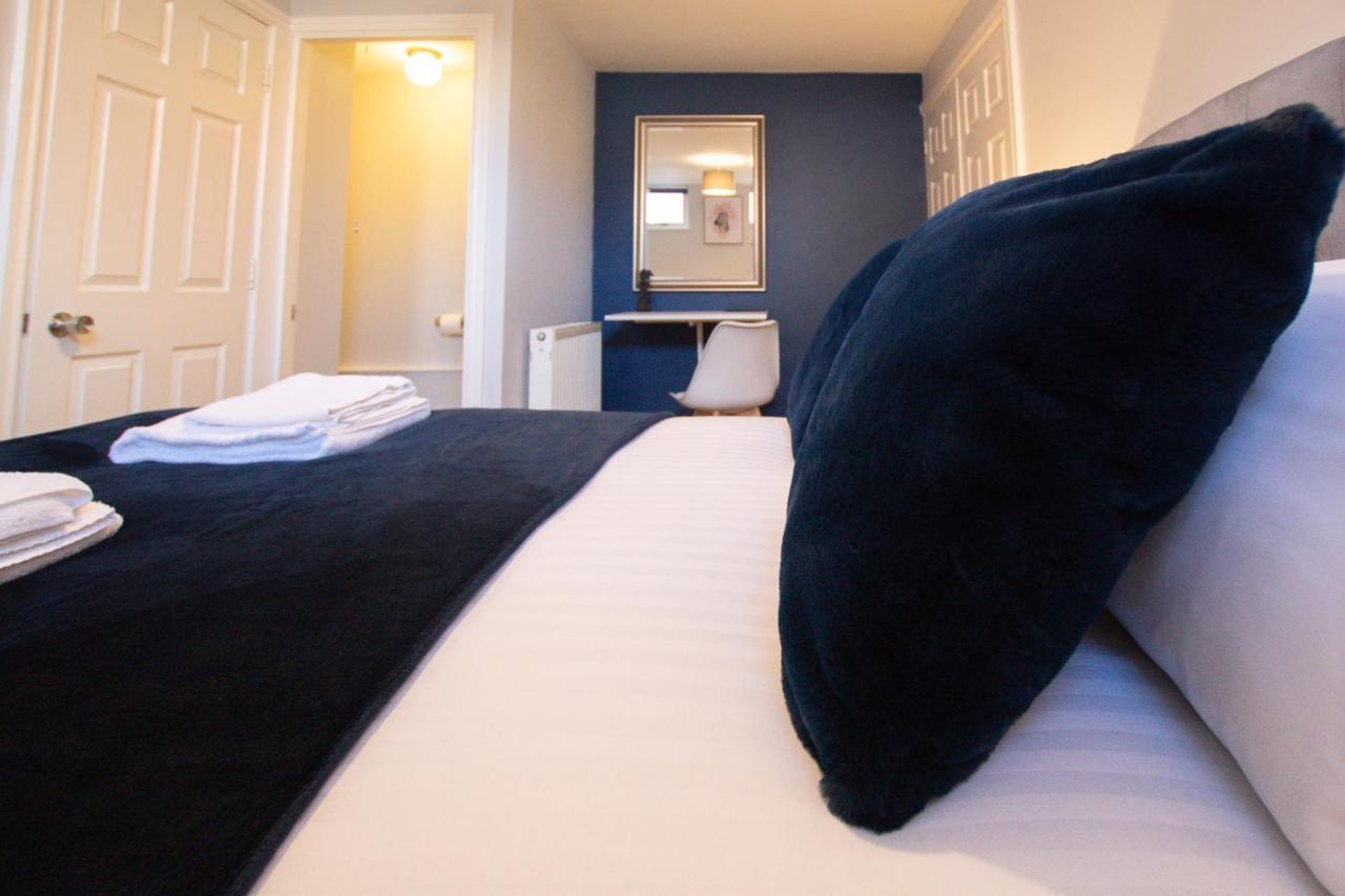 Lord Street - 2 Beautiful Apartments - Sleep Up To 14 Guests - By Rework Accommodation Честър Екстериор снимка