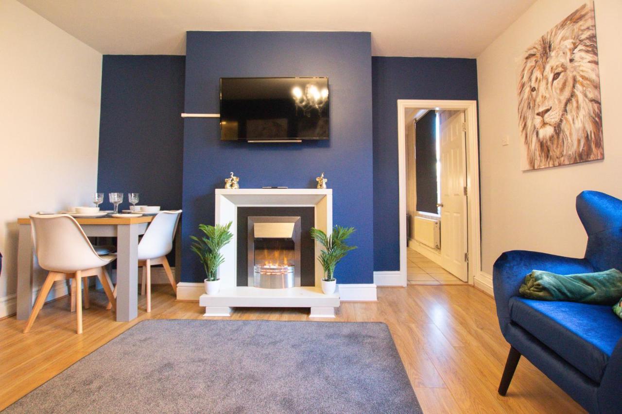 Lord Street - 2 Beautiful Apartments - Sleep Up To 14 Guests - By Rework Accommodation Честър Екстериор снимка